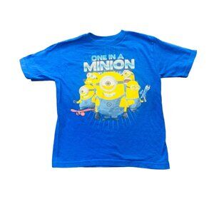 Descipable Me Boys Sz M Graphic Tee Blue